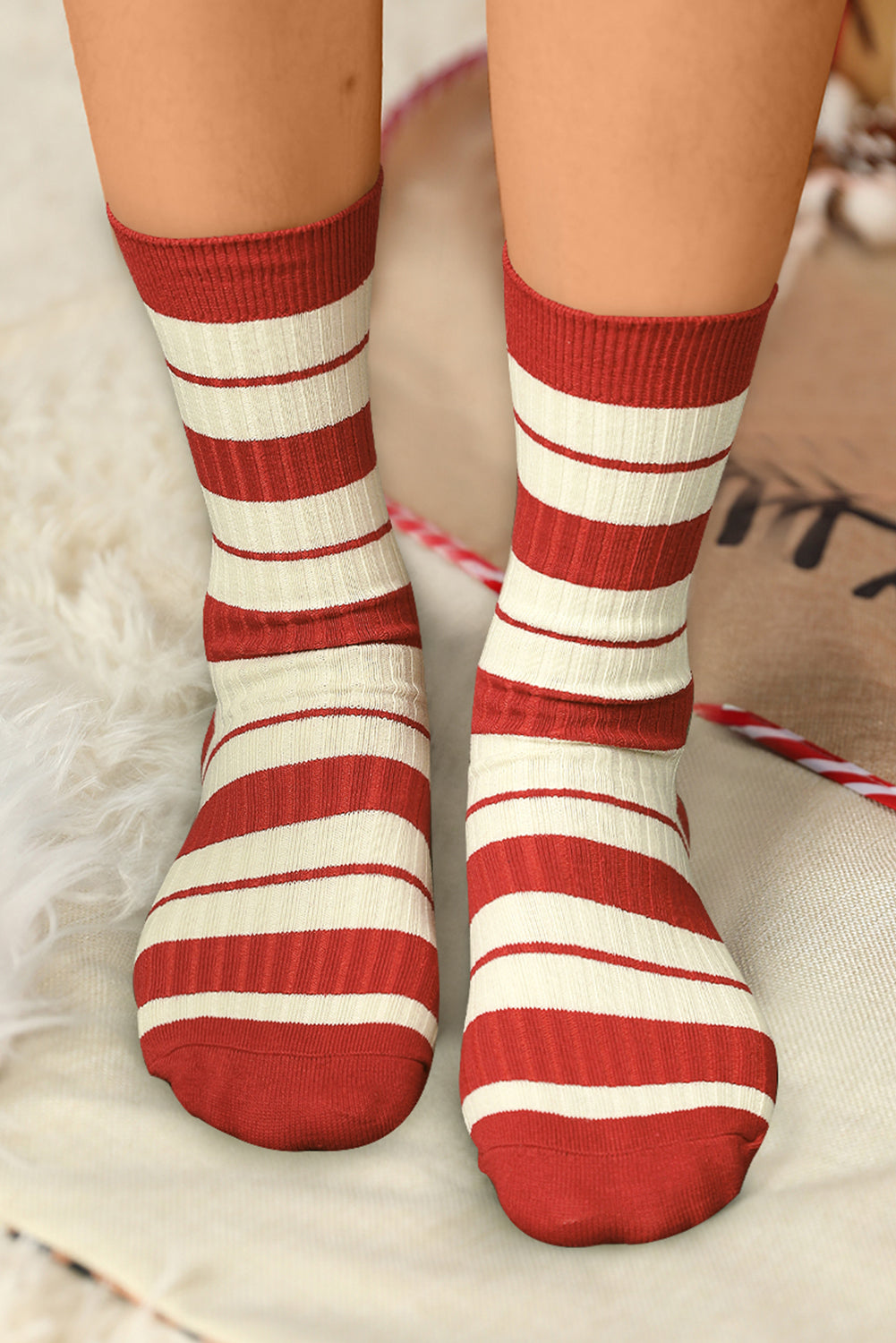 Fiery Red Christmas Color Crew Socks