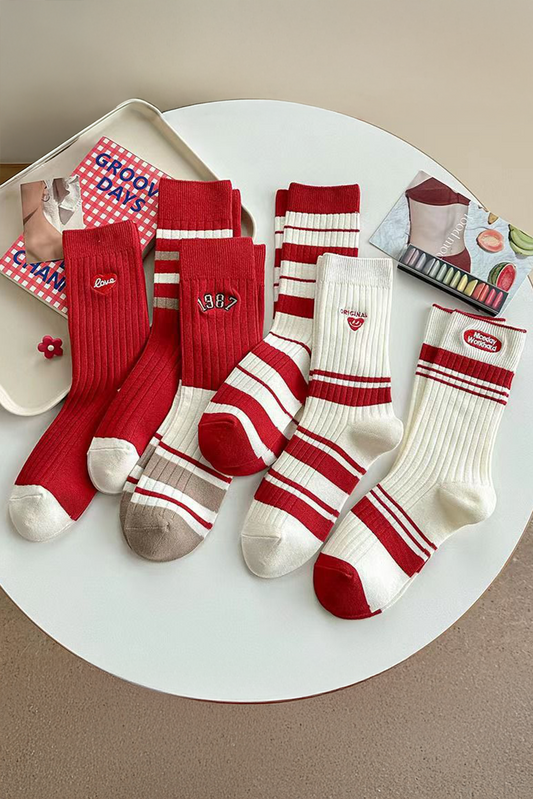 Fiery Red Christmas Color Crew Socks