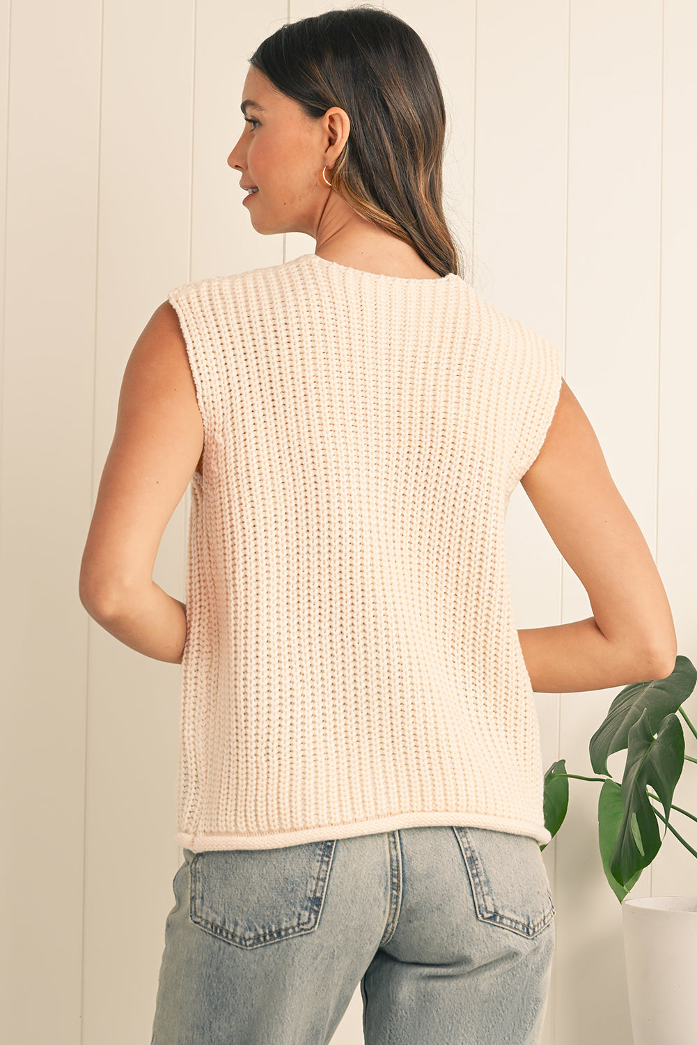 Red Solid Textured Knit Side Pockets Buttoned Sweater Vest