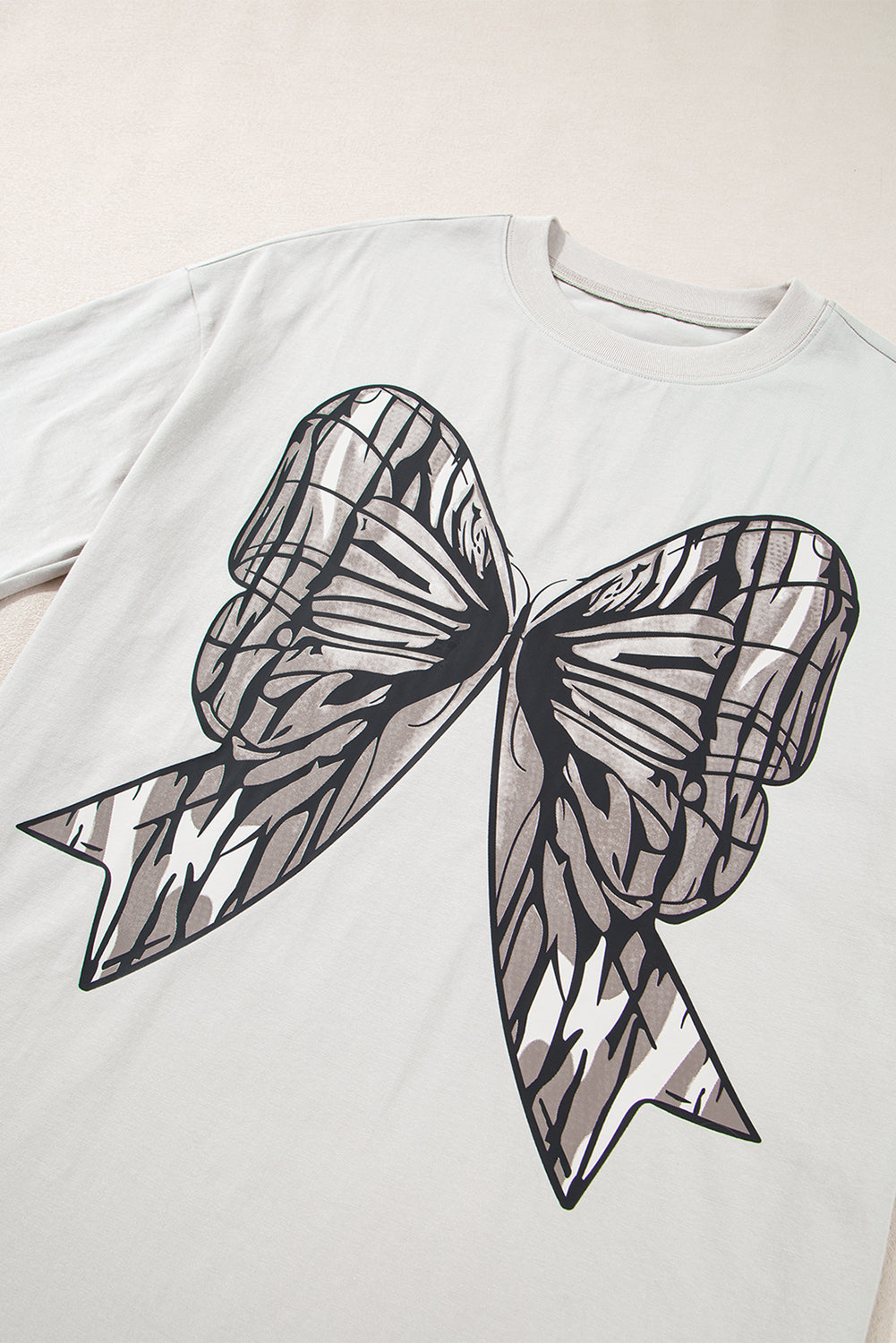 Laurel Green Big Bow Print Drop Shoulder Oversized Tee