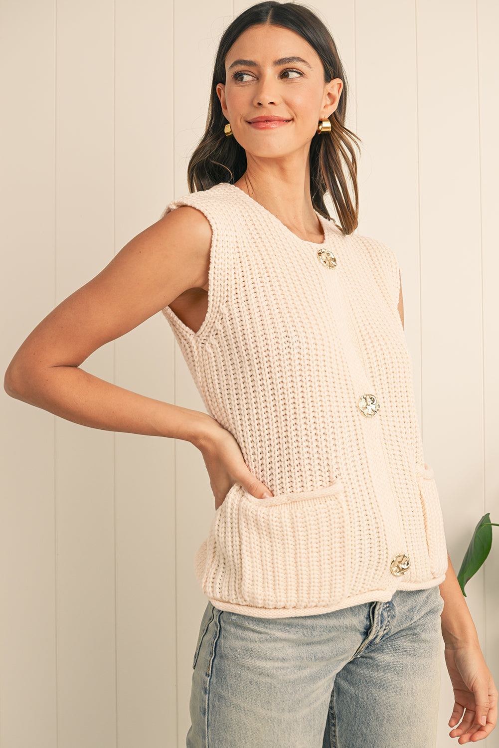 Red Solid Textured Knit Side Pockets Buttoned Sweater Vest