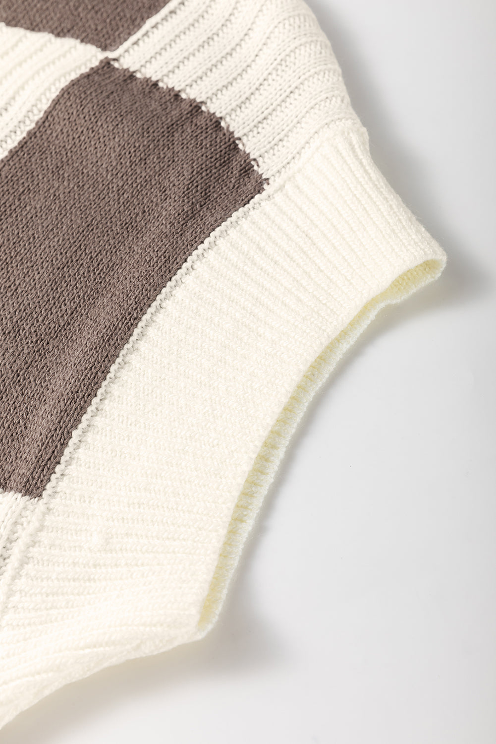 Khaki Checkered Crew Neck Short Sleeve Sweater